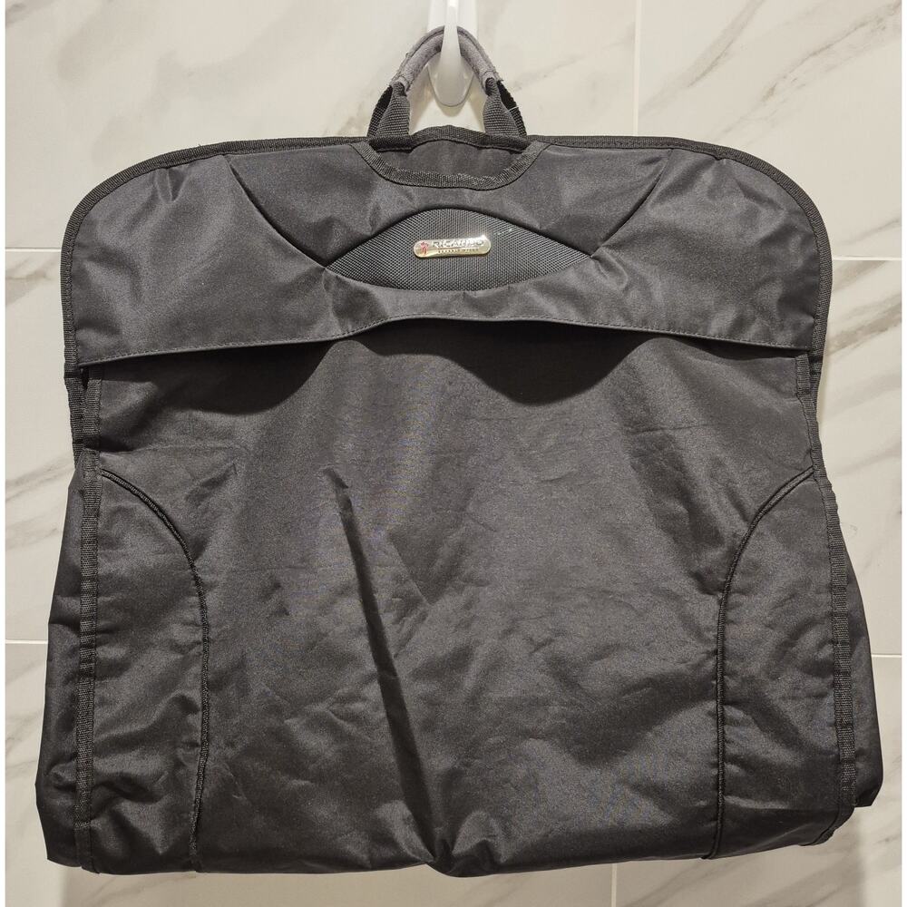 Ricardo Beverly Hills Black Foldable Hanging Garment Bag 42x21"